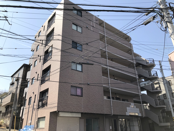 リブゼ横浜白楽の外観