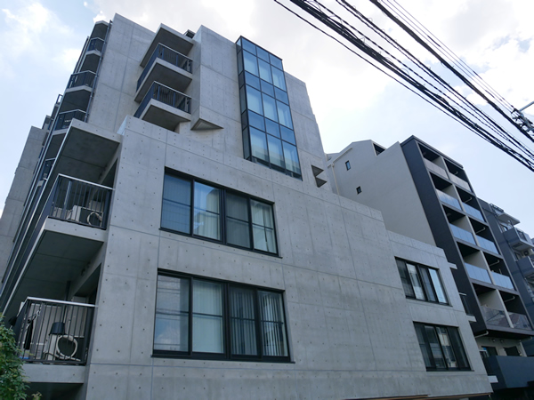 ZOOM高田馬場の外観