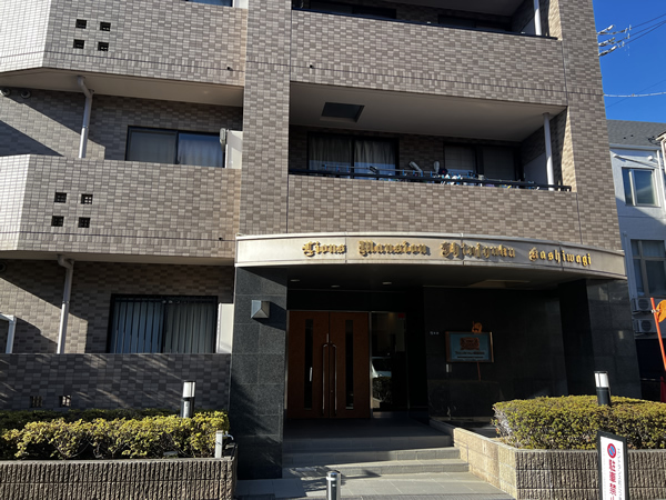 ライオンズマンション新宿柏木の外観