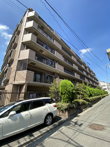 ナイスアーバン横浜鶴見フォルシオンの外観