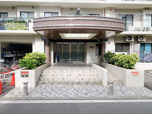 コスモ横浜吉野町の外観