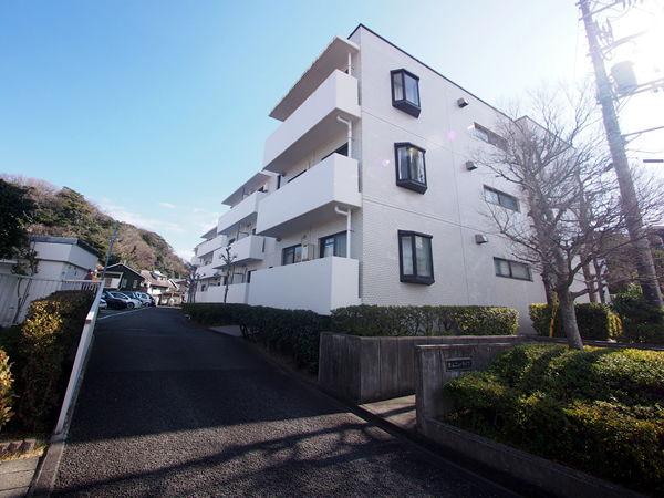 葉山ニューライフの外観