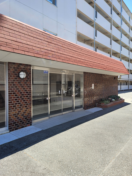 京王向ヶ丘マンションの外観