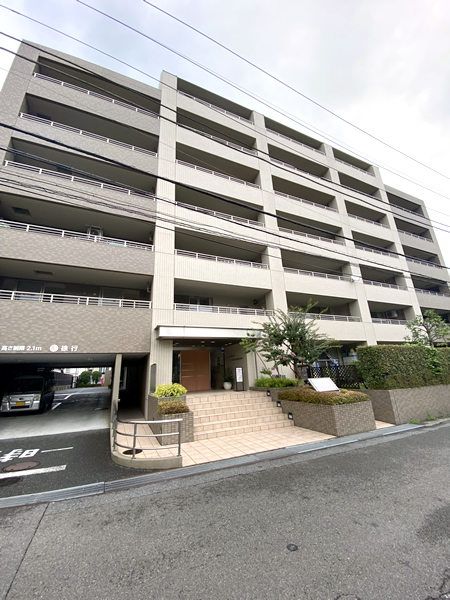 ライオンズマンション武蔵新城中央公園の外観