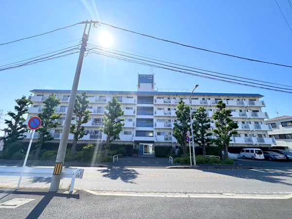 ダイアパレス白楽の外観