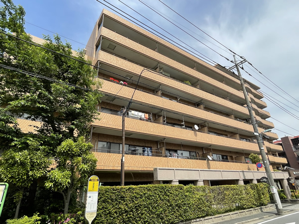 ライオンズガーデン調布第2の外観