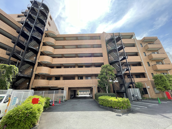 ライオンズガーデン調布第2の外観