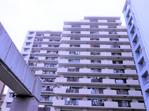 ステーション・フロント　ハイホーム久米川の外観