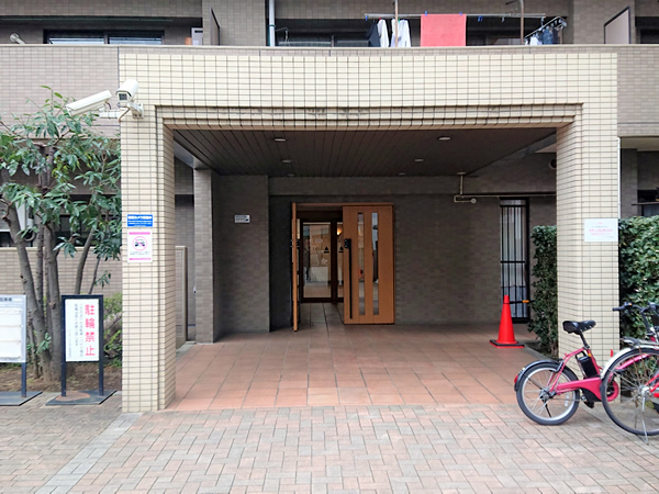 ステーション・フロント　ハイホーム久米川の外観