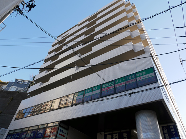 アーバンヒルズ横須賀中央の外観