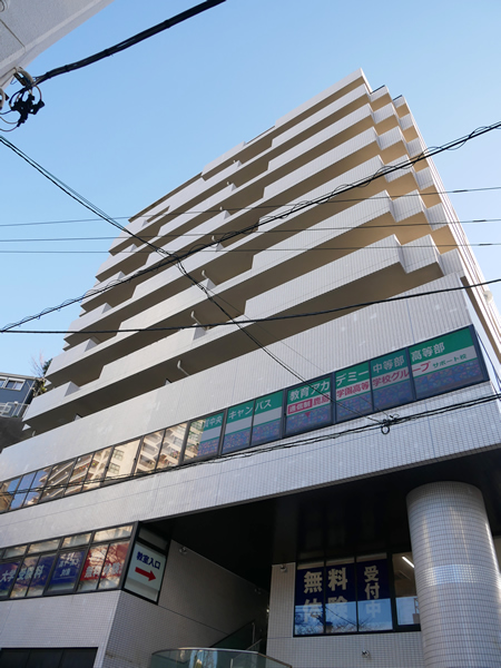 アーバンヒルズ横須賀中央の外観