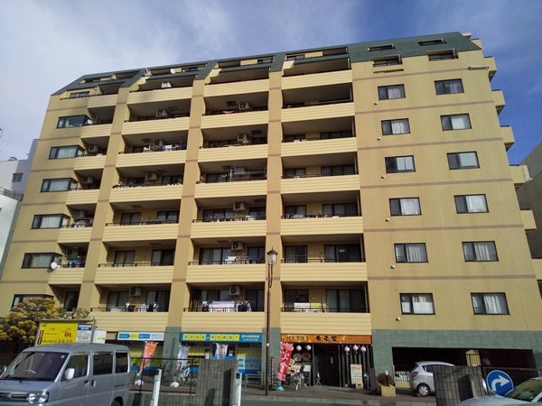 セザールプラザ東村山の外観