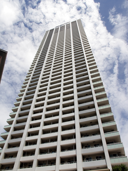 パークタワー新川崎の外観