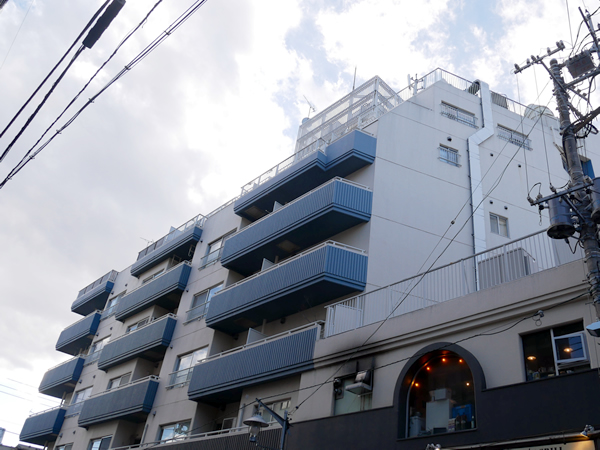 高円寺ニューナショナルコートの外観