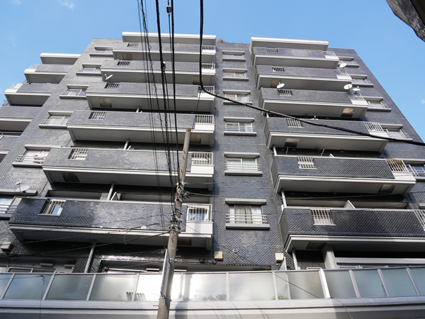 高円寺ナショナルコートの外観