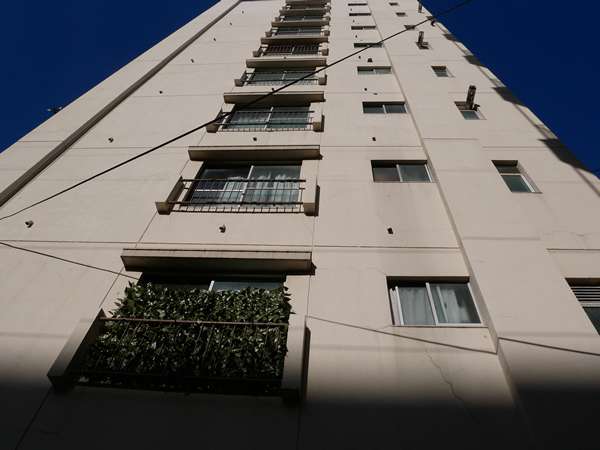 ニュー高円寺マンションの外観