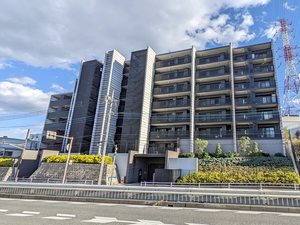 クオス鷺沼の外観