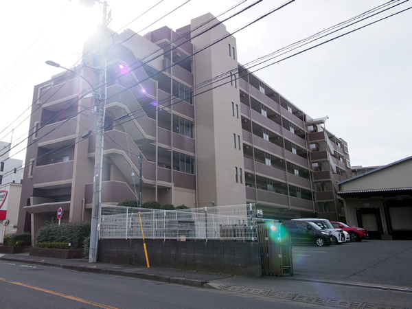 サンクレイドル武蔵砂川の外観