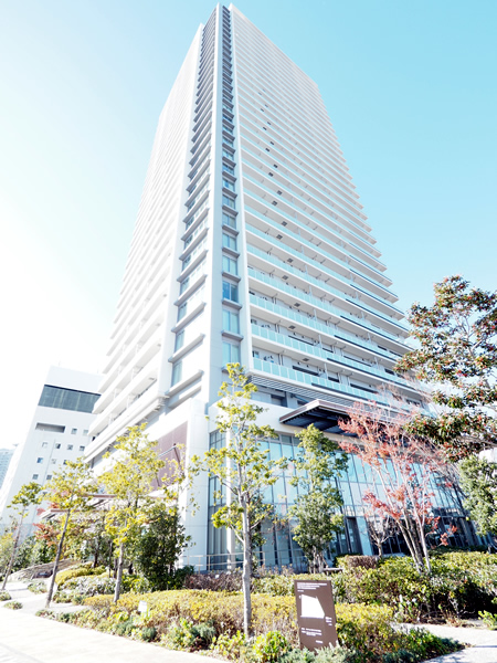 ブリリアタワー有明MIDCROSSの外観