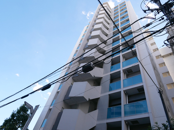 プラウド高円寺の外観