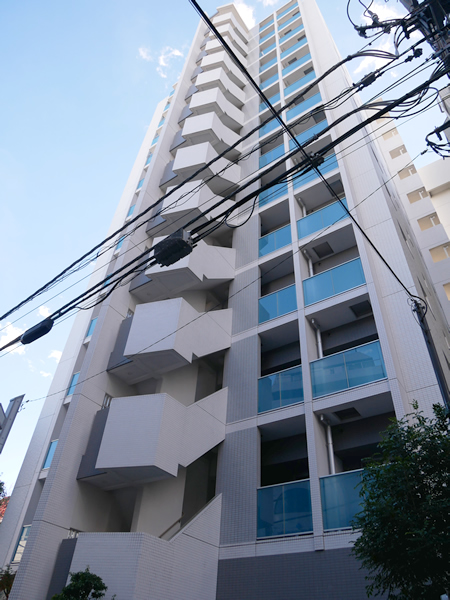 プラウド高円寺の外観