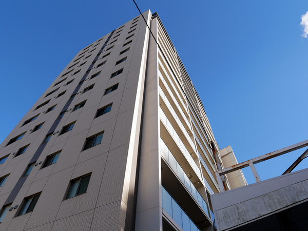 クリオ横須賀中央の外観