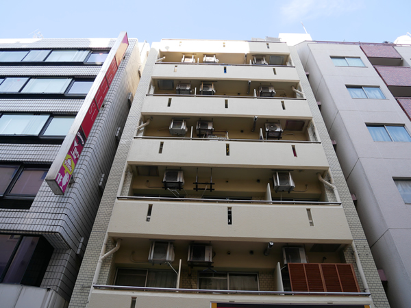 レオ五反田辻ビルの外観