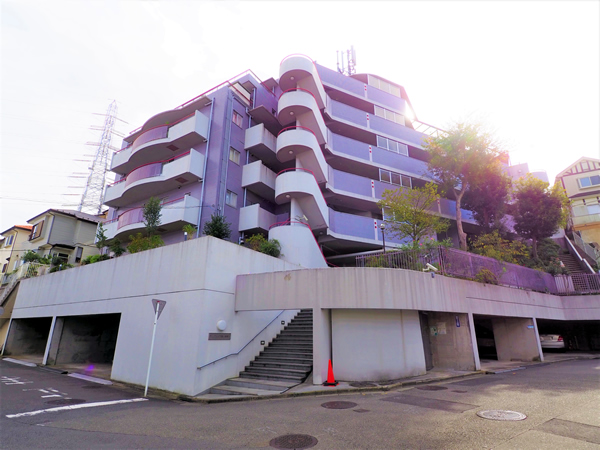 サングレイス鶴ヶ峰第1の外観