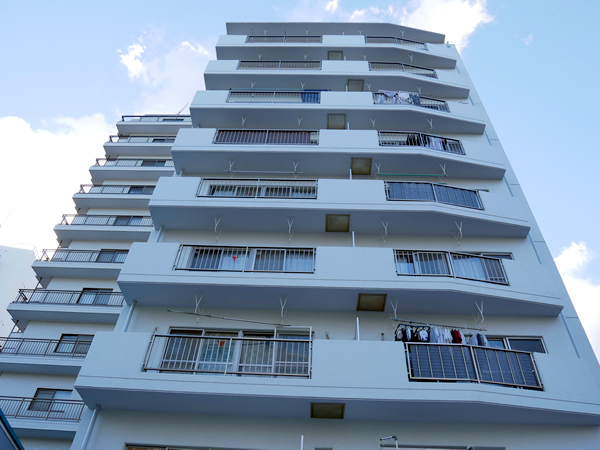 エクセレント横須賀の外観