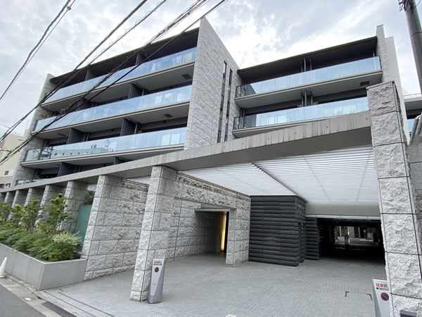 シティハウス神宮北参道の外観