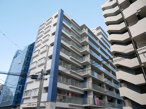 リベレンス横須賀中央の外観