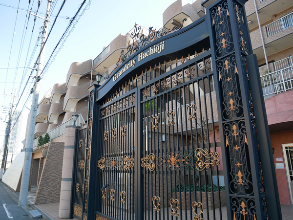 グランシティ八王子迎賓館の外観