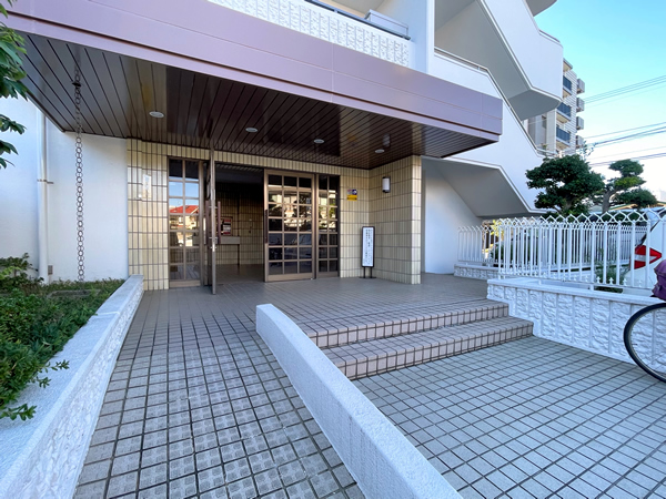 梅島芙蓉ハイツの外観