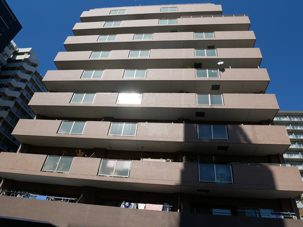 ルピナス八王子の外観