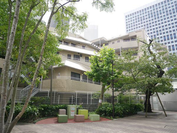 サンコート芝公園の外観