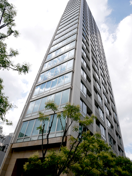 パークタワー芝公園の外観