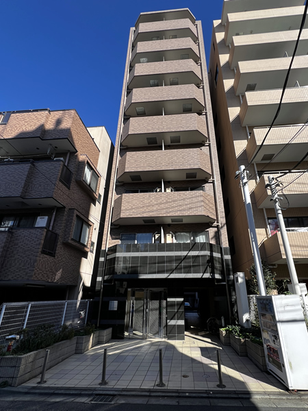 ロアール北新宿の外観