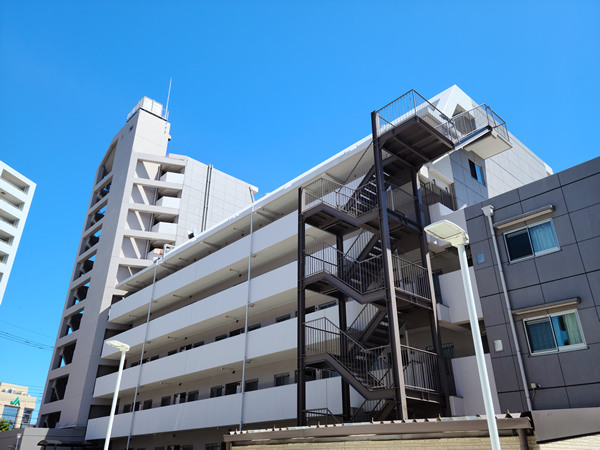 西葛西ビューハイツA棟の外観