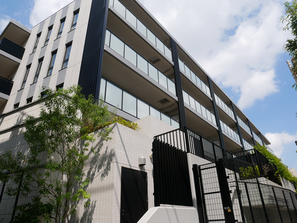 バウス目白御留山の外観