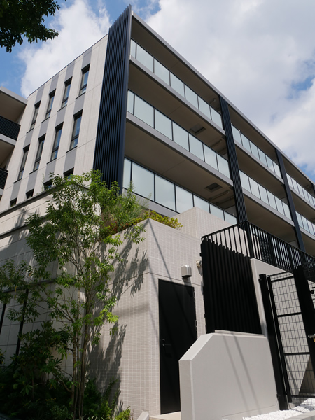 バウス目白御留山の外観