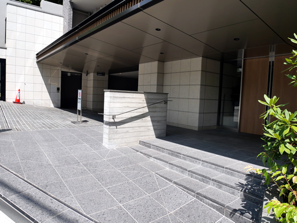 バウス目白御留山の外観