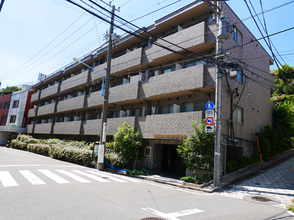 トーシンフェニックス目白の外観
