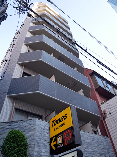 トーシンフェニックス池袋の外観