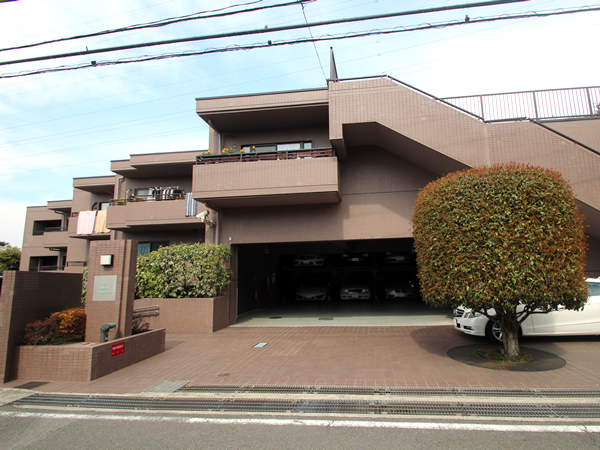 コスモ梶ヶ谷プレスティージュの外観