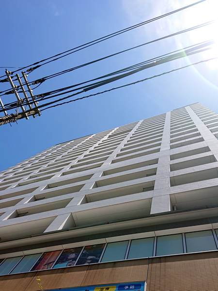 ザ・スカイクルーズタワーの外観