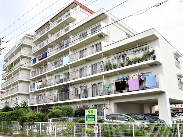 メイツ川崎の外観