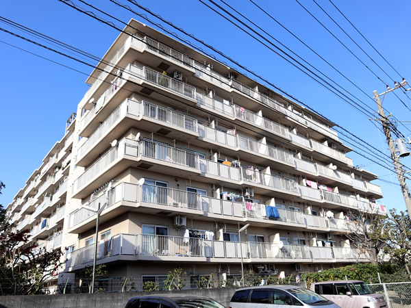 川崎ロイヤルマンションの外観