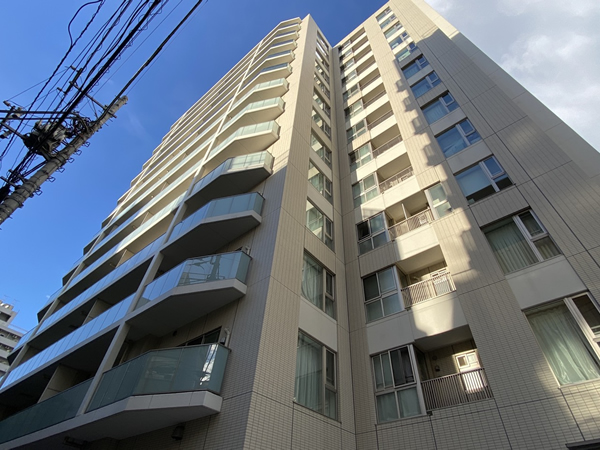 プレミスト新宿山吹の外観