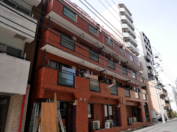 ライオンズマンション阪東橋の外観