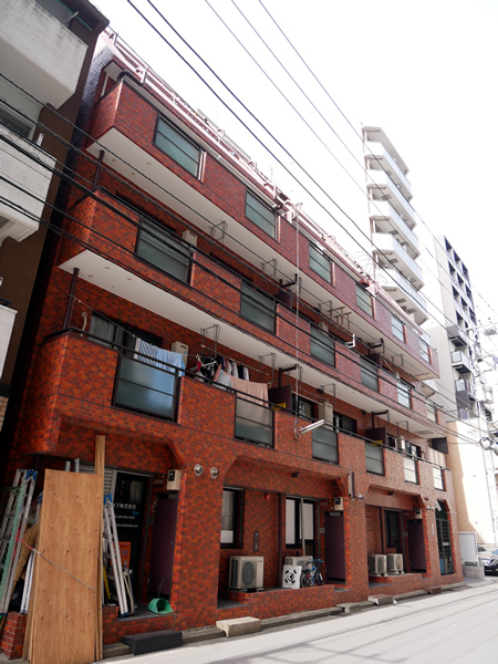 ライオンズマンション阪東橋の外観